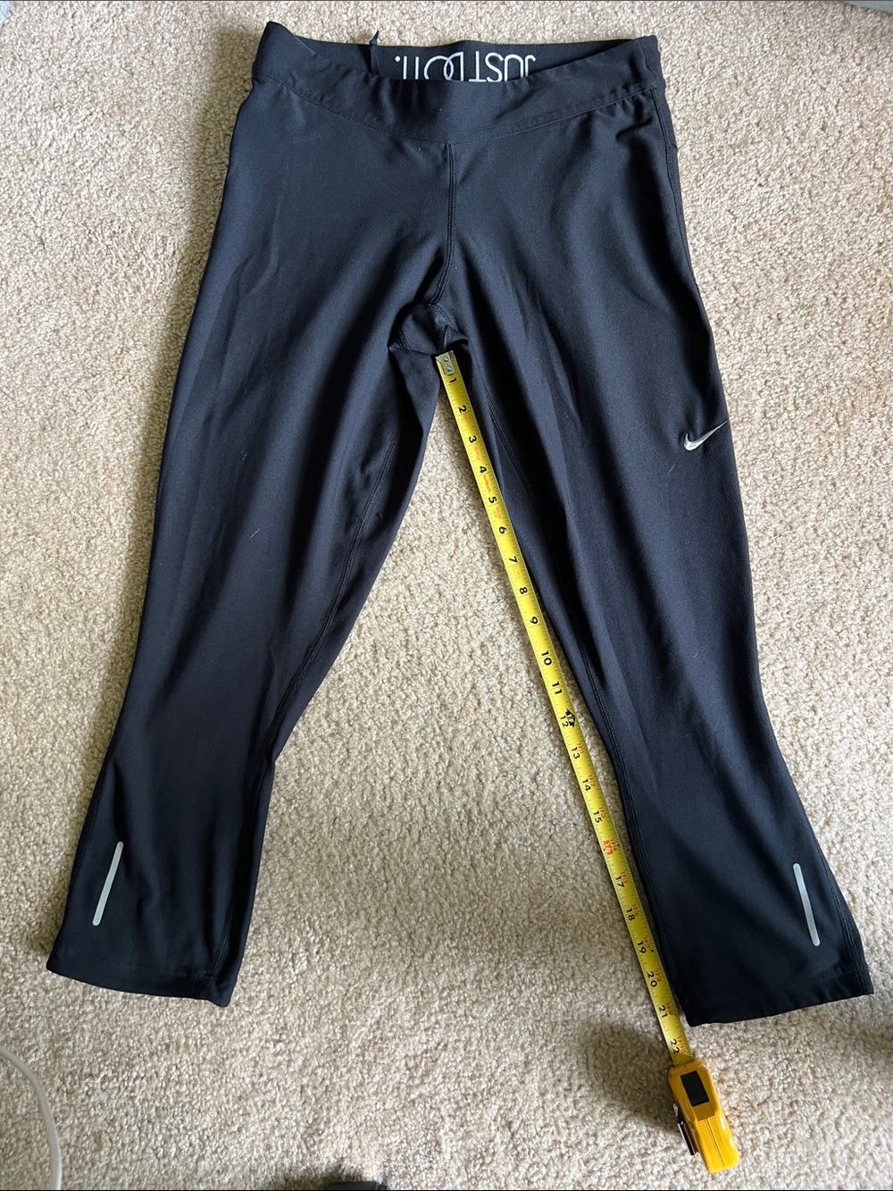 Nike Black Capri Leggings with Reflective Details